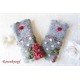 Walkstulpen Grau Rot Rosen Frauen Relief EK